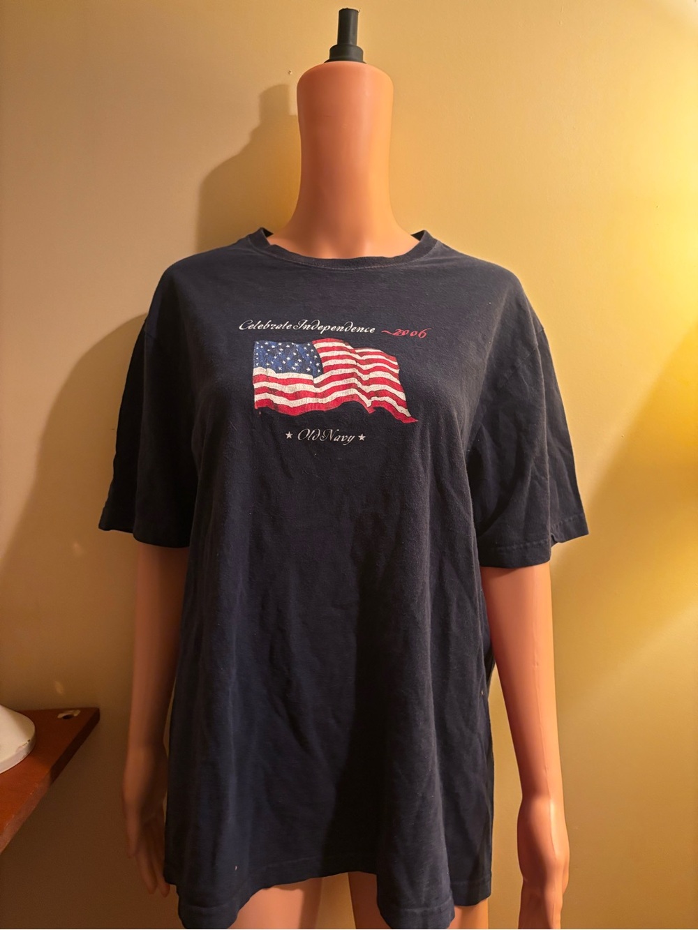 Old Navy Navy Short-Sleeve Flag Graphic Tee